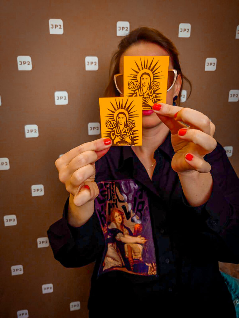 1685886725565 2 768x1024